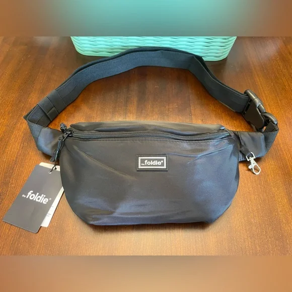 NWT The Foldie Crossbody Bag - Picture 8 of 13
